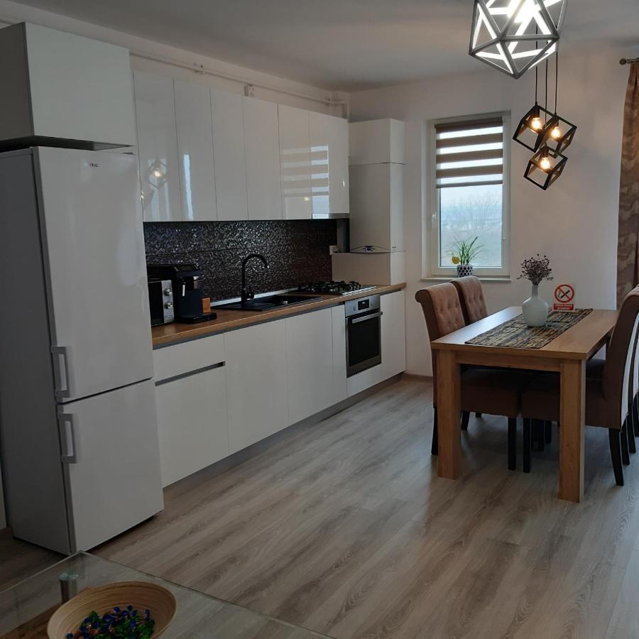 New Aparthotel Floresti Екстер'єр фото